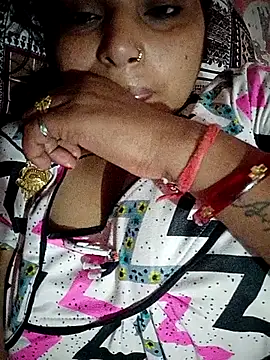 Bebonew1 online show from 04-17-26, 11:57