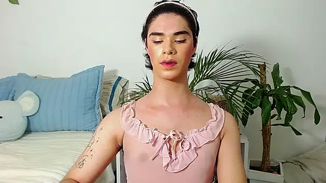 Rosseta cute1 online show from 05-15-26, 01:56