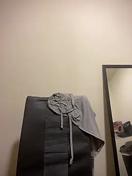 Snapshot of snowbunnycakesxo chatting on 04-16-26, 05:08 snowbunnycakesxo online show from 04-16-26, 05:08