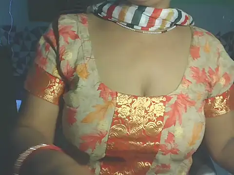 Hotty Bhabhi1 online show from 05-13-26, 04:43