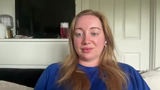 arielsweetieee online show from 06-11-26, 06:39