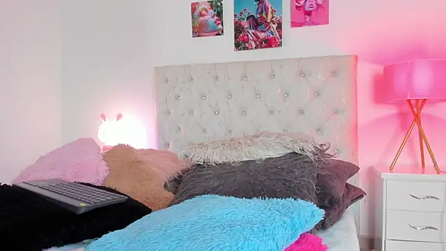 cailin dione online show from 06-19-26, 03:00