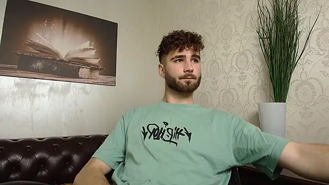 KyloEast online show from 05-19-26, 05:14