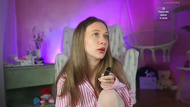 AlexiaPink online show from 04-24-26, 04:04