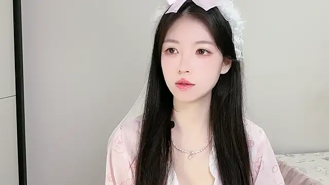 Snapshot of XiaoMei-iiiiii chatting on 04-18-26, 01:37 XiaoMei-iiiiii online show from 04-18-26, 01:37