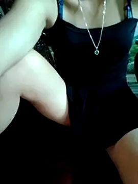 Snapshot of Zara-Lina chatting on 06-05-26, 07:03 Zara-Lina online show from 06-05-26, 07:03