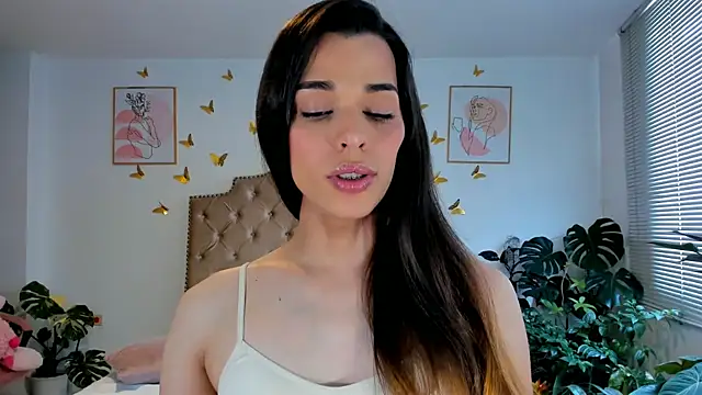 bella grego online show from 06-10-26, 05:45