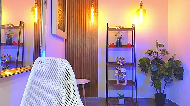 Cherry Vixen  online show from 04-27-26, 06:17