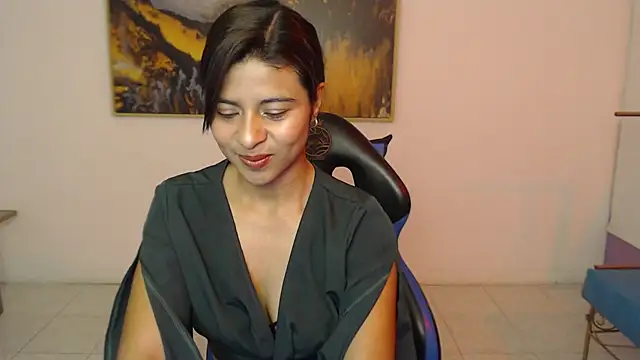Snapshot of Lady_isabella_ chatting on 05-06-26, 01:16 Lady isabella online show from 05-06-26, 01:16