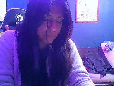 ParadiseEc online show from 04-21-26, 02:51