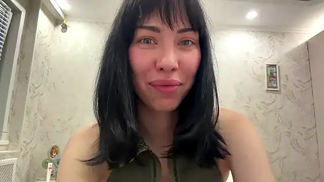 Snapshot of LuisaAlconcel chatting on 05-20-26, 06:03 LuisaAlconcel online show from 05-20-26, 06:03