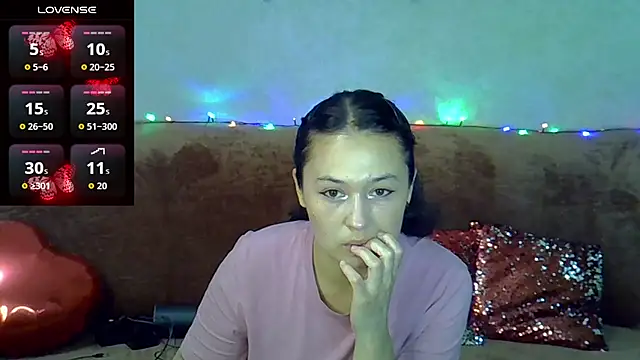 Margaret Sweet  online show from 05-22-26, 03:39