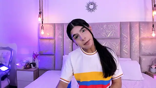 Snapshot of Channel_sofia chatting on 06-23-26, 10:30 Channel sofia online show from 06-23-26, 10:30