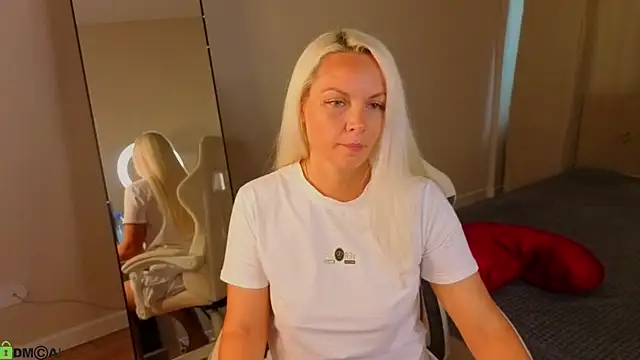 April Nelson online show from 06-16-26, 02:58