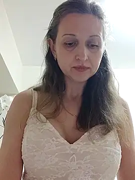 irresistibelle online show from 05-03-26, 05:52