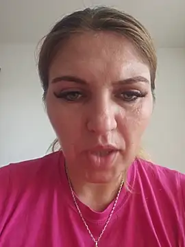 Snapshot of I_amBianca chatting on 06-08-26, 05:19 I amBianca online show from 06-08-26, 05:19