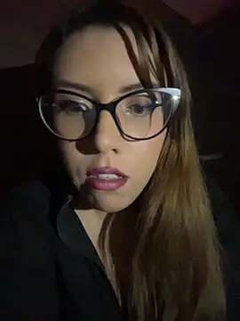 AliceMtz online show from 05-13-26, 09:22