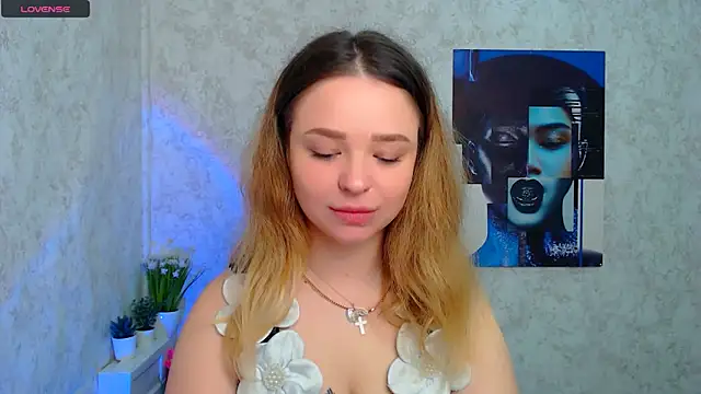 NicoleAura online show from 05-11-26, 07:03