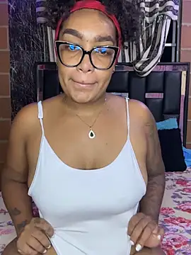  Piel Canela online show from 05-02-26, 01:21