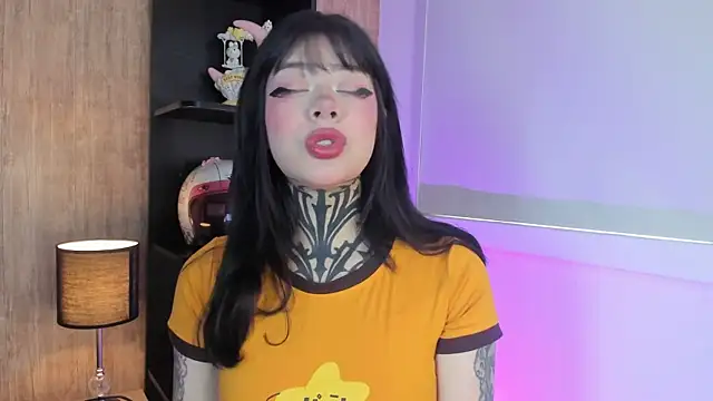 hanna riu online show from 05-23-26, 02:21
