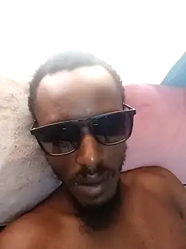 HookupDoCToR1 online show from 04-18-26, 08:07