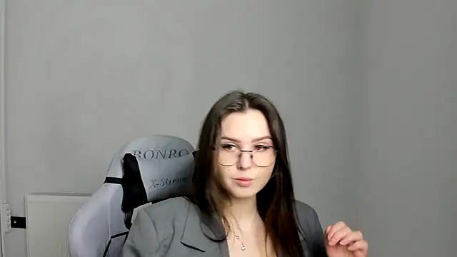 Regina cute  online show from 04-29-26, 11:36
