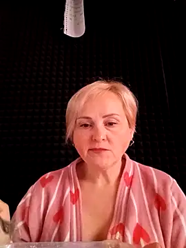 Snapshot of Svetlysvet chatting on 04-24-26, 05:32 Svetlysvet online show from 04-24-26, 05:32