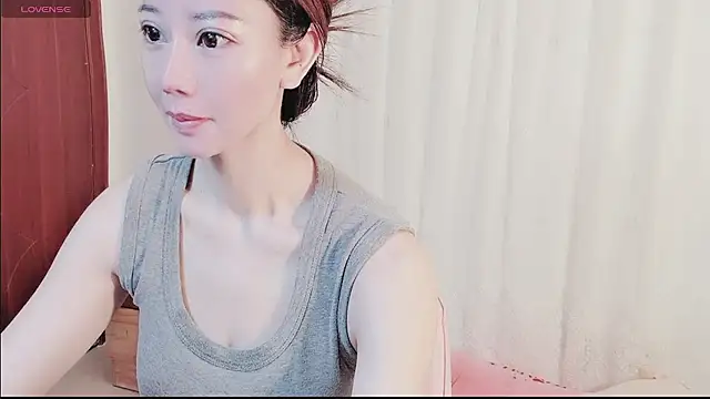 Victoria05031 online show from 05-05-26, 03:31