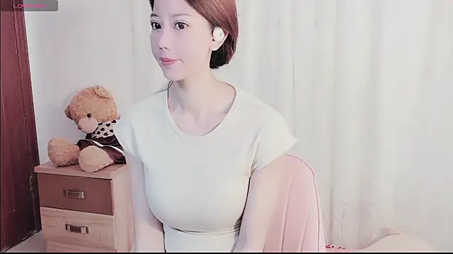 Victoria05031 online show from 05-10-26, 05:12