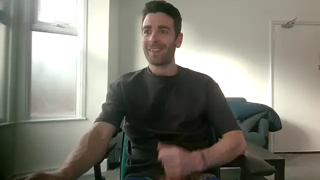 frenchbdmaninlondon online show from 05-06-26, 06:02