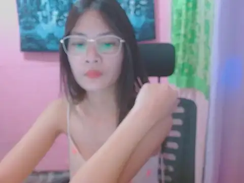 Snapshot of Sweetsexylady19 chatting on 06-12-26, 06:01 Sweetsexylady19 online show from 06-12-26, 06:01