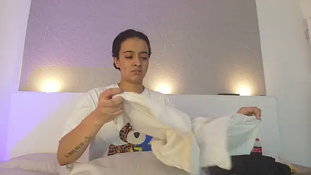 Jhon and Karol online show from 07-08-26, 04:17