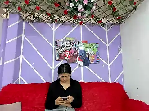 Snapshot of DAHNE_HOT_ chatting on 07-18-26, 01:26 DAHNE HOT online show from 07-18-26, 01:26