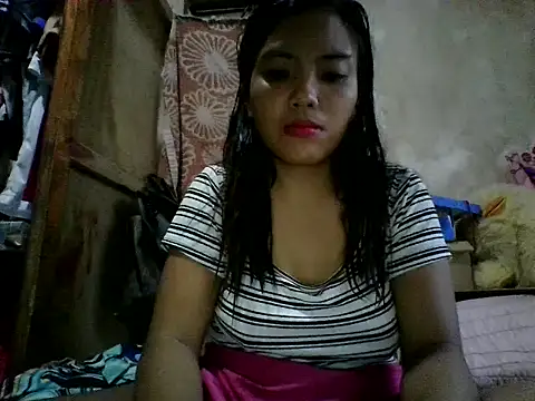 Snapshot of juicyredt chatting on 04-27-26, 09:40 juicyredt online show from 04-27-26, 09:40