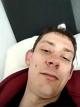 Jerzy280 online show from 04-19-26, 12:04