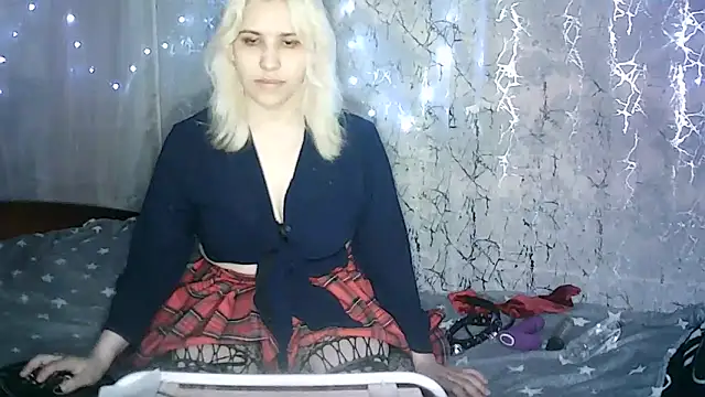 Miiro00 online show from 05-05-26, 10:34