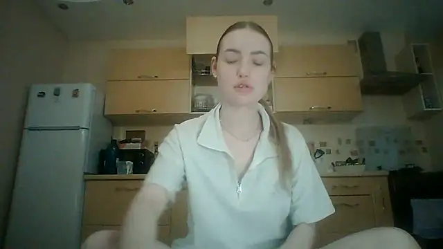 Snapshot of Lisanta chatting on 07-08-26, 02:49 Lisanta online show from 07-08-26, 02:49