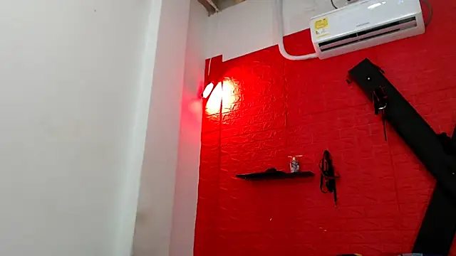 maidycute18 online show from 05-30-26, 07:33