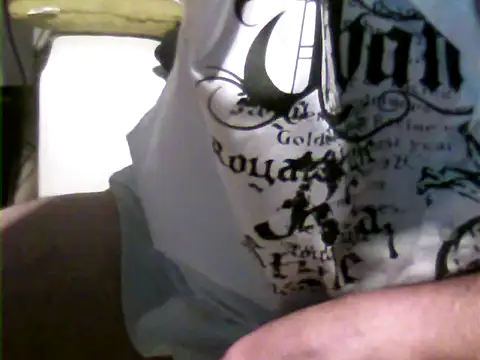 Snapshot of Barloo chatting on 06-20-26, 02:25 Barloo online show from 06-20-26, 02:25