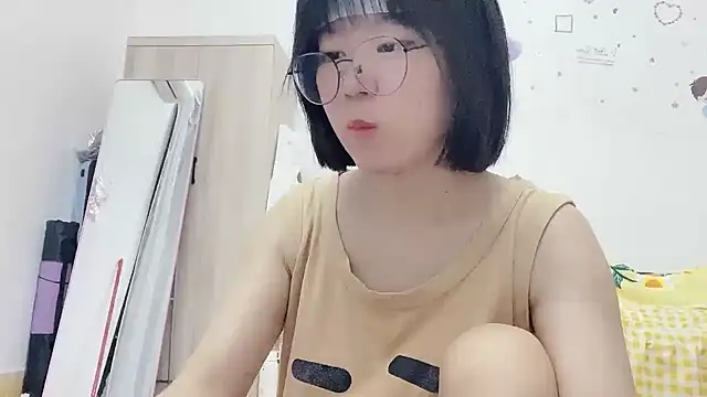 Belle-LL online show from 05-27-26, 02:58