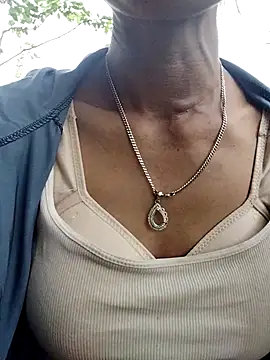 kiss1122 online show from 04-22-26, 12:24