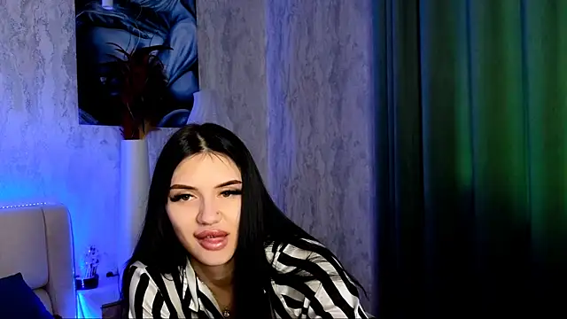 Holly Beck online show from 05-28-26, 12:30