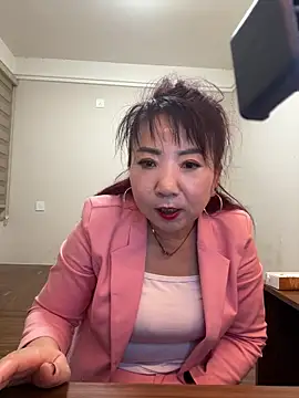 lucy-698 online show from 05-02-26, 12:32