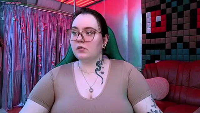 CatherineClaire online show from 05-18-26, 04:24
