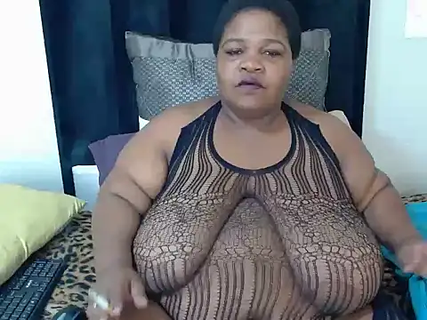 BBWMIDGET40 online show from 05-20-26, 09:26