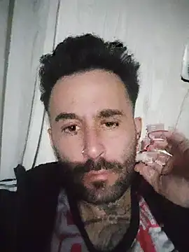 Snapshot of ferch0o12 chatting on 08-05-26, 04:48 ferch0o12 online show from 08-05-26, 04:48