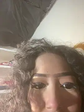 Rosamosquet online show from 04-24-26, 03:09