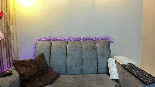 ShantalBr online show from 06-22-26, 03:25