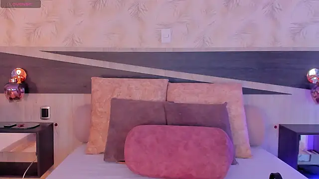 Sofia pamela  online show from 04-24-26, 06:54