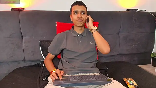 Snapshot of Alan_Colthon chatting on 05-25-26, 03:23 Alan Colthon online show from 05-25-26, 03:23